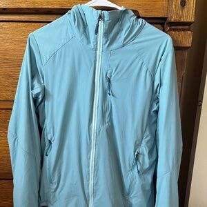 Stio- Women's Dawner Hooded Jacket